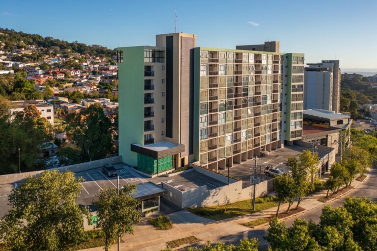 Fachada Dia AvitatLIFT 1 768x512